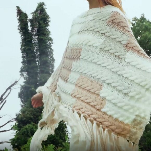 NEW Free People Revelry Cable Fringe Poncho Sweater Top Neutral OS Rare Bohemian - Picture 8 of 15